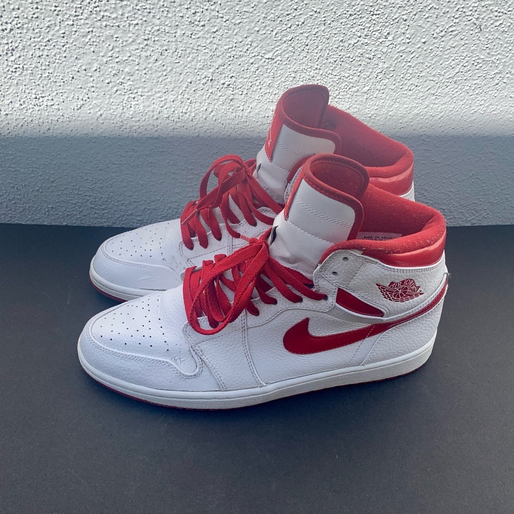 Jordan 1 Retro Metallic Red (2017)